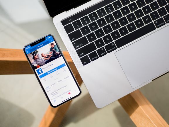 uzależnienie od facebooka